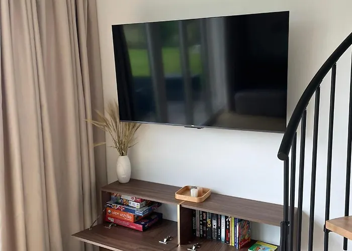 度假居 Kingdomki 科帕利诺